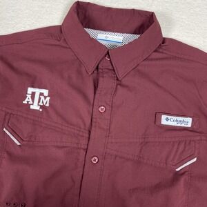 Texas A&M‎ Aggies Shirt Mens Small Maroon NCAA Football Short Sleeve Fishing